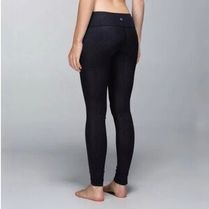 Lululemon polkadot wunder unders black SZ 8